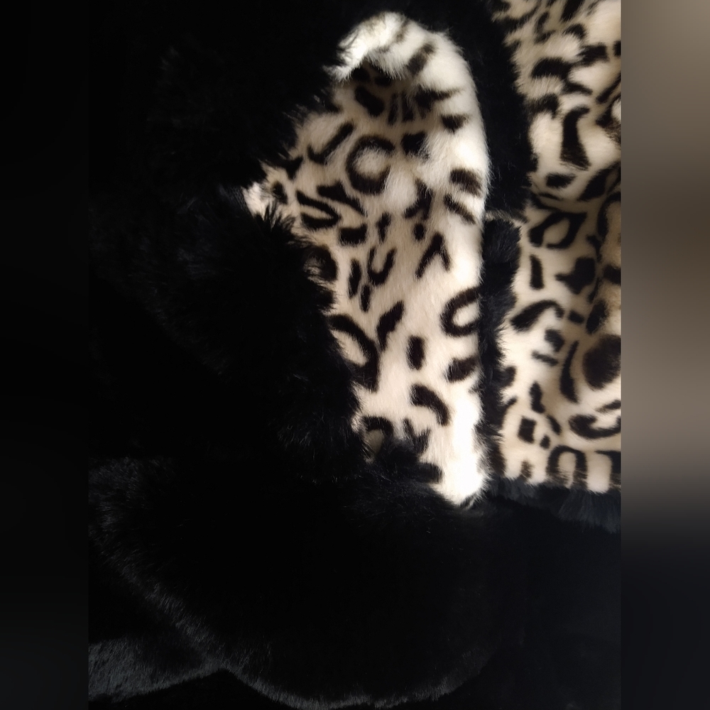 ADRIENNE LANDAU Reversible Faux Fur Hooded Vest Black / Animal $295 - Picture 5 of 15